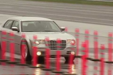 Hệ thống cân bằng điện tử hoạt động như thế nào?