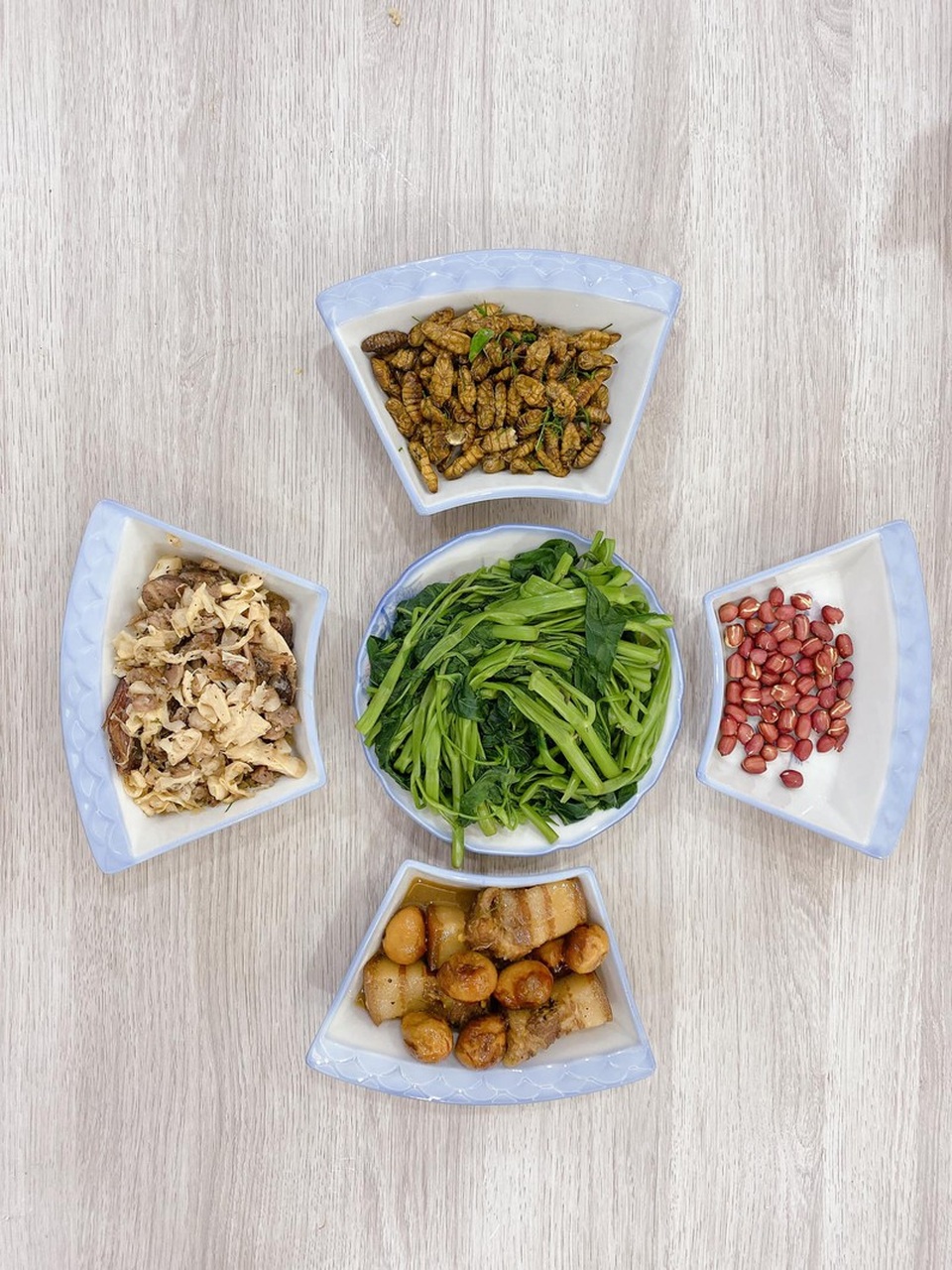 Ở nhà tránh dịch Covid-19, sao Việt khoe ảnh nấu ăn ngon - 21 Ở nhà tránh dịch Covid-19, sao Việt khoe ảnh nấu ăn ngon - 21