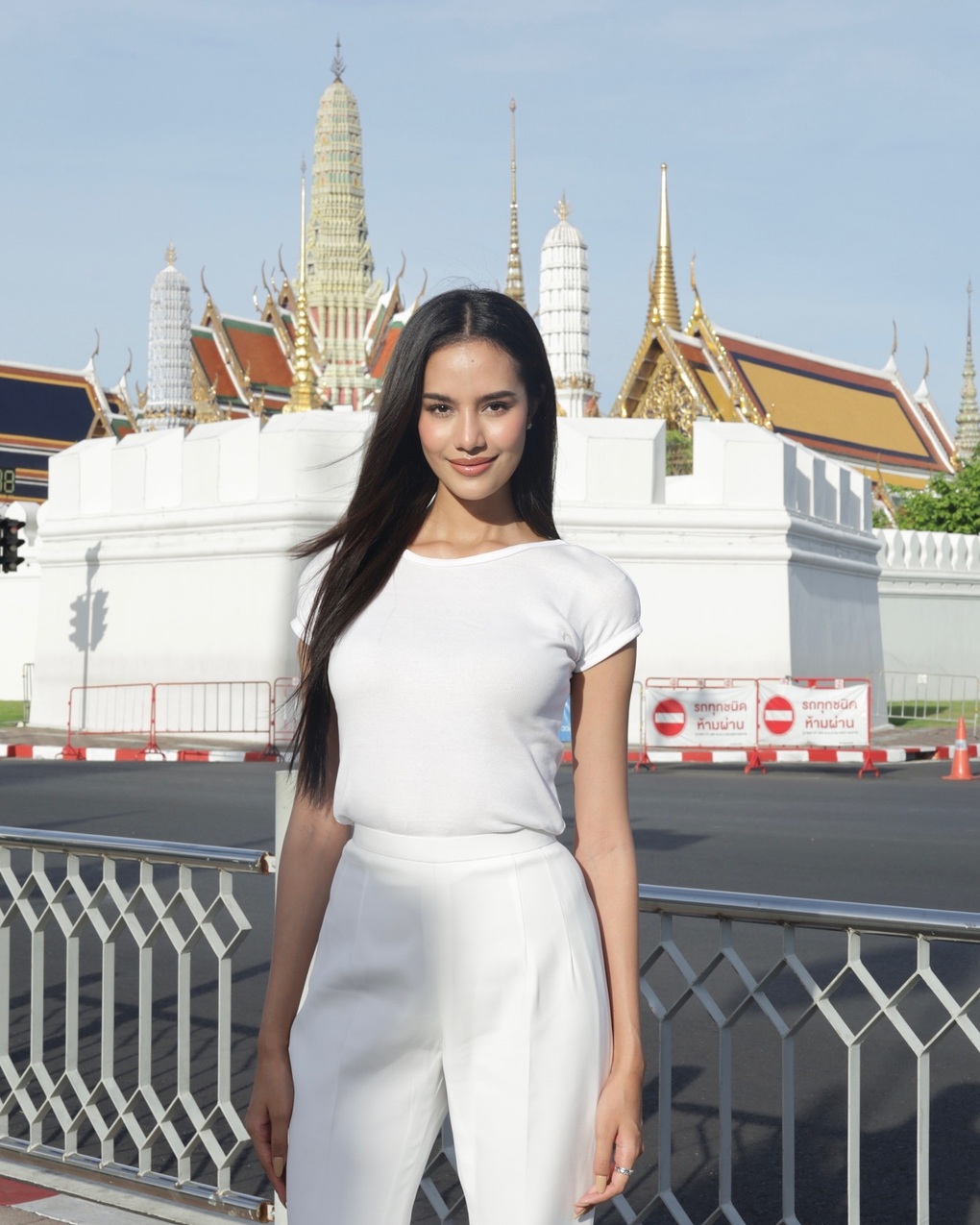 คมสวยคมเซ็กซี่ของนางงามจักรวาลไทยแลนด์คนใหม่ - 8