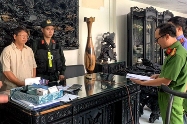 Khởi tố 23 người trong chuyên án buôn lậu 200 triệu lít xăng