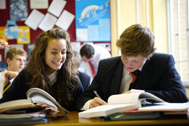 Tìm kiếm trường học tiếp nhận Trợ giảng tiếng Anh Fulbright năm học 2017 - 2018