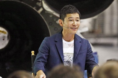 Tỷ phú người Nhật chi hàng ngàn tỷ đồng cho chuyến du lịch tới mặt Trăng