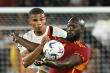 AS Roma gục ngã trước AC Milan trong ngày Lukaku ra mắt