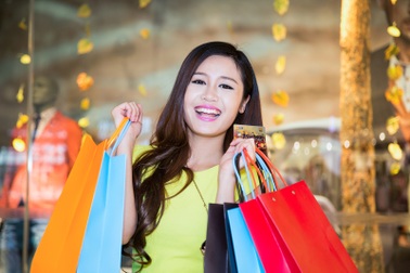 Dễ dàng tích luỹ dặm thưởng Vietnam Airlines với thẻ tín dụng SHB