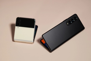 Smartphone gập Galaxy Z Fold3 có giá từ 43,99 triệu đồng tại Việt Nam