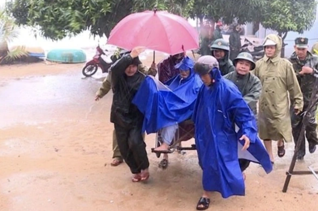 Thủ tướng lập Ban chỉ đạo tiền phương ứng phó bão số 4 - 1 Thủ tướng lập Ban chỉ đạo tiền phương ứng phó bão số 4 - 1