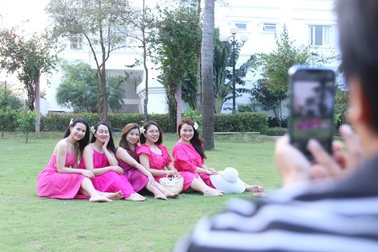 Du khách tấp nập check in tại quần thể có nhiều bể bơi nhất Việt Nam