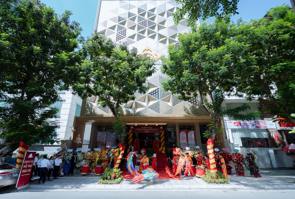 Phú Mỹ Hưng khai trương sàn giao dịch mới tại Hà Nội, bắt tay Nomura phát triển Hồng Hạc City - 1 Phú Mỹ Hưng khai trương sàn giao dịch mới tại Hà Nội, bắt tay Nomura phát triển Hồng Hạc City - 1