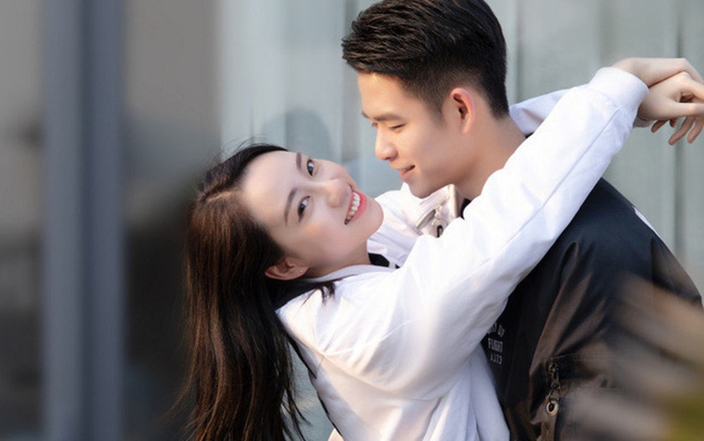 Chồng tự nhiên lãng mạn, tôi lo bị cắm sừng rồi ân hận khi biết sự thật - 1 Chồng tự nhiên lãng mạn, tôi lo bị cắm sừng rồi ân hận khi biết sự thật - 1