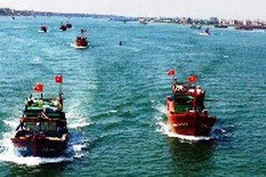 Nhiều chính sách hỗ trợ ngư dân bám biển