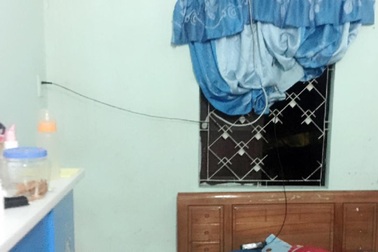 Nhà phóng viên tại Huế bị trộm cắt cửa sắt đột nhập