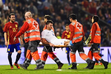 MU chịu tổn thất lực lượng từ đại chiến Tây Ban Nha-Anh