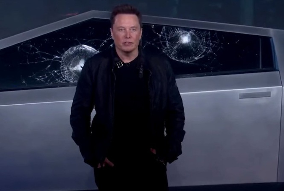 Xe bán tải của Tesla vẫn hút khách bất chấp màn ra mắt trình diễn toang cửa kính - 1 Xe bán tải của Tesla vẫn hút khách bất chấp màn ra mắt trình diễn toang cửa kính - 1