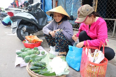 Nhộn nhịp phiên chợ bán Lộc đầu năm ở Phú Yên