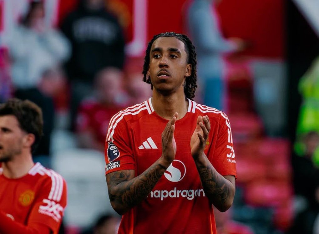 HLV Amorim mắc sai lầm chết người, Man Utd mất chức vô địch - 1 HLV Amorim mắc sai lầm chết người, Man Utd mất chức vô địch