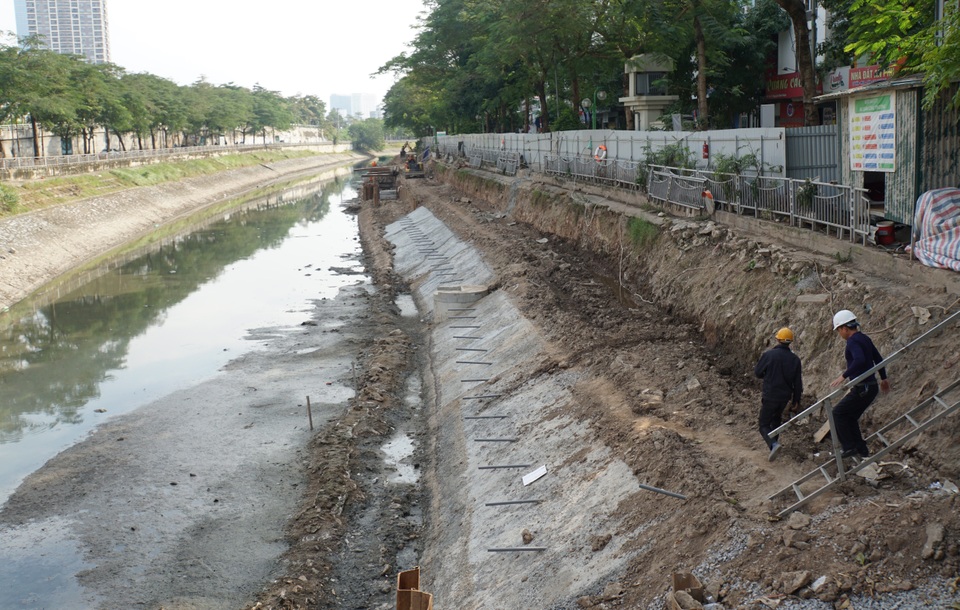 Cận cảnh công trình tách nước thải khỏi sông Tô Lịch - 13 Cận cảnh công trình tách nước thải khỏi sông Tô Lịch - 13