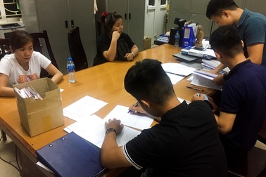 Sau điều tra của Dân trí, nhiều đường dây cung cấp thiết bị gian lận thi cử bị bắt