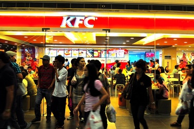 Tại sao người Nhật lại ăn gà rán KFC vào dịp Giáng sinh?