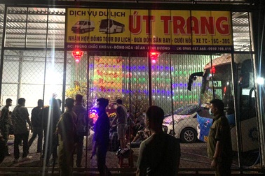 Đột kích sòng bạc "núp bóng" bãi giữ xe, phục vụ con bạc dịp Tết