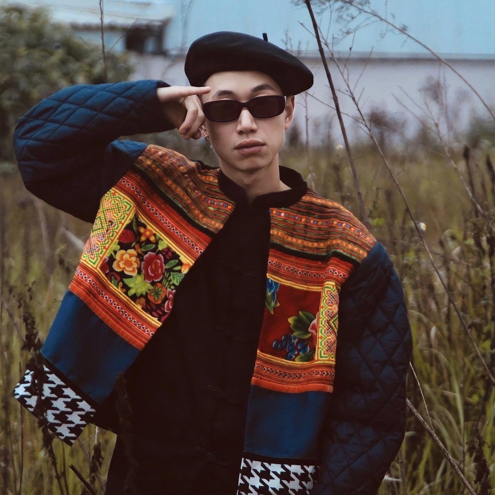 Ca khúc À lôi của nam rapper mới nổi gây bão làng nhạc Việt - 1 Ca khúc À lôi của nam rapper mới nổi gây bão làng nhạc Việt - 1
