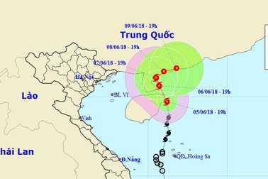 Bão số 2 đổ bộ vào đảo Hải Nam - Trung Quốc