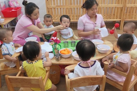TPHCM: Trẻ đi học lại, trường mầm non không tổ chức ăn sáng