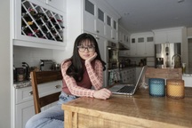 Làm việc từ xa, tác động tiêu cực tới đời sống và sự nghiệp của Gen Z