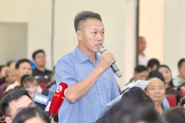 Hơn 370 người dân Hà Nội "sống chung chiêng không ai ngó đến"