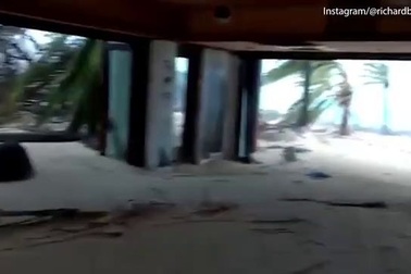 Tỷ phú Anh “méo mặt” vì siêu bão tàn phá đảo riêng