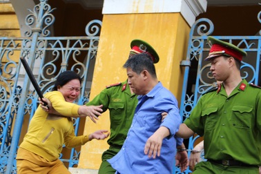 Nổ nhà, lộ ra cơ sở sản xuất ma túy “khủng”