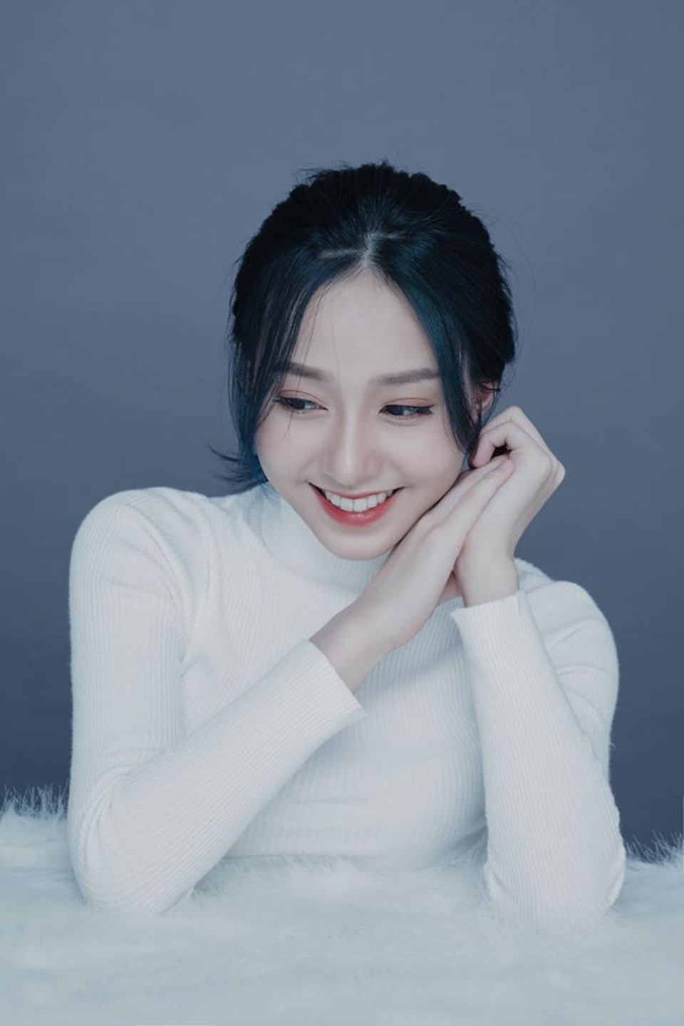 Tan chảy vì nụ cười tỏa nắng của nữ sinh bị liệt cả hai chân - 3 Tan chảy vì nụ cười tỏa nắng của nữ sinh bị liệt cả hai chân - 3