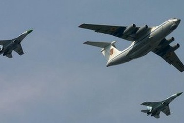 Máy bay quân sự Ukraine bị bắn hạ, nhiều binh sỹ thiệt mạng