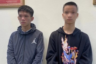 Hà Nội: Thiếu niên 14 tuổi mang kiếm đi cướp tài sản trong đêm