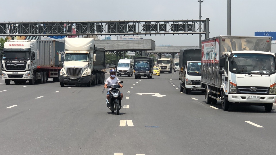 Cấm xe máy lên cầu vượt ngã tư Vũng Tàu sau khi dừng trạm thu phí - 2 Cấm xe máy lên cầu vượt ngã tư Vũng Tàu sau khi dừng trạm thu phí - 2