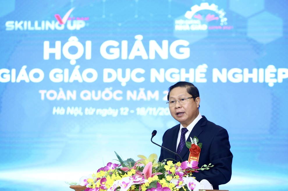 Khai mạc Hội giảng nhà giáo giáo dục nghề nghiệp toàn quốc năm 2021 - 1 Khai mạc Hội giảng nhà giáo giáo dục nghề nghiệp toàn quốc năm 2021 - 1