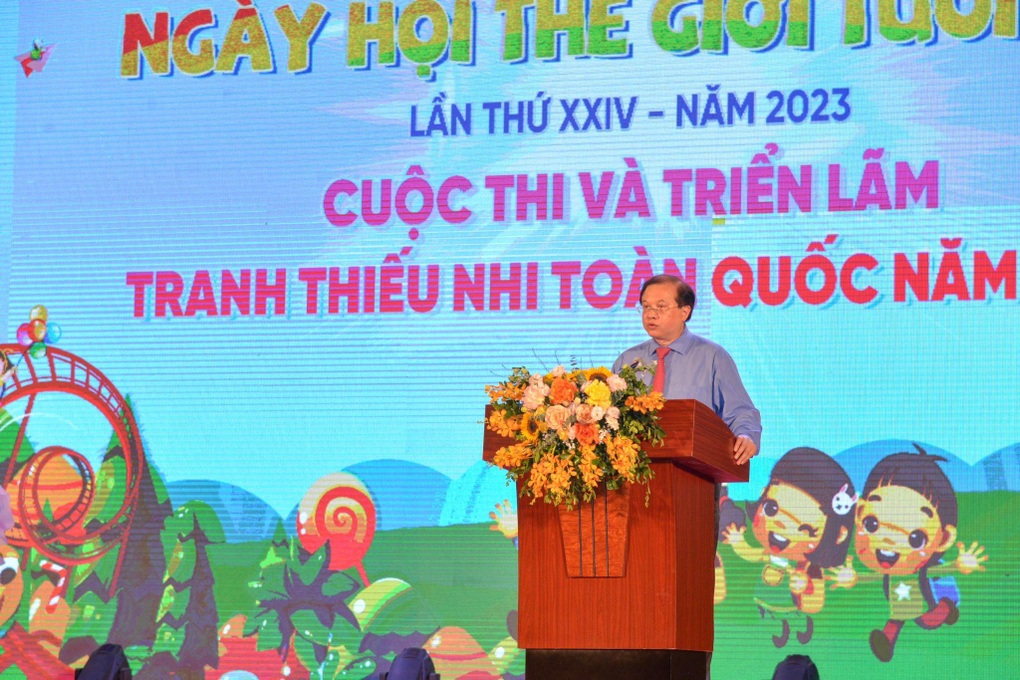 39 tác giả nhí nhận giải cuộc thi và triển lãm tranh thiếu nhi toàn quốc - 1 39 tác giả nhí nhận giải cuộc thi và triển lãm tranh thiếu nhi toàn quốc - 1