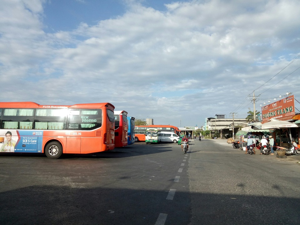 Hạ Long xử lý hơn 40 người vi phạm giờ giới nghiêm - 6