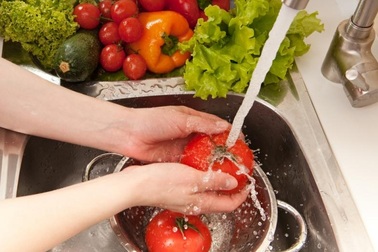 Trái cây dán mác an toàn ở Thái Lan cũng chứa chất độc hại