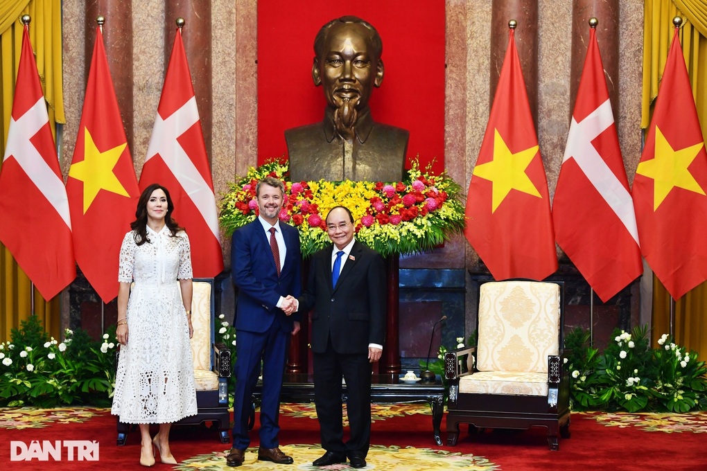 Hai ngày bận rộn của Thái tử và Công nương Đan Mạch tại Việt Nam - 1 Hai ngày bận rộn của Thái tử và Công nương Đan Mạch tại Việt Nam - 1