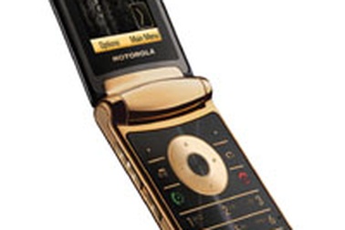 Điện thoại dát vàng 18K của Motorola