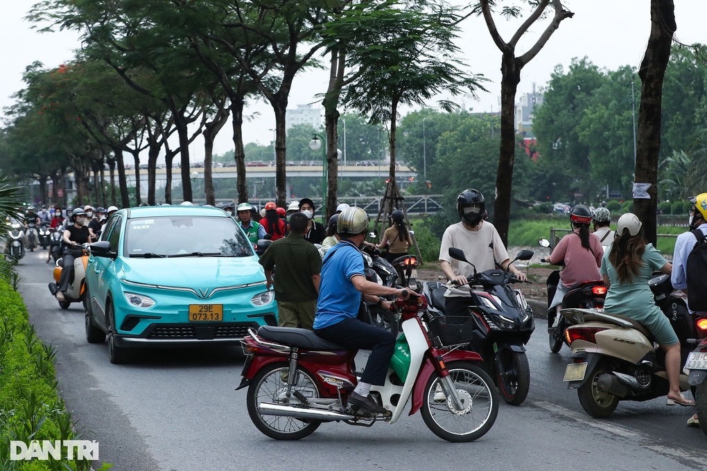 Hà Nội lập tổ liên ngành để chuyển đổi sang xe điện, xây dựng trạm sạc - 1 Hà Nội lập tổ liên ngành để chuyển đổi sang xe điện, xây dựng trạm sạc - 1