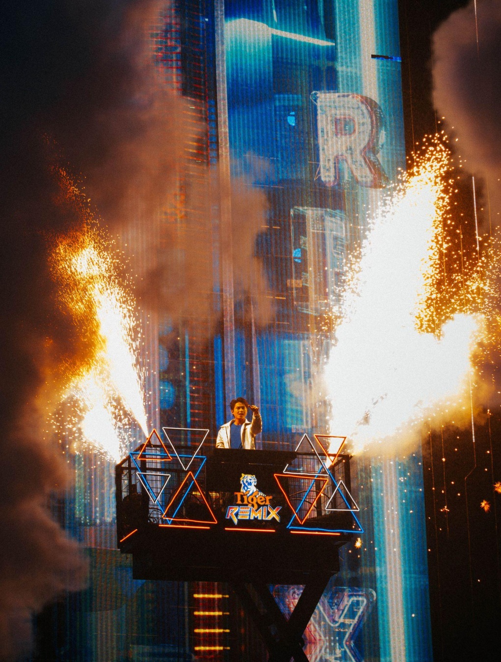 Đen, Hoàng Thùy Linh, Rhymastic… cùng dàn sao Tiger Remix khuấy đảo Quy Nhơn - 6