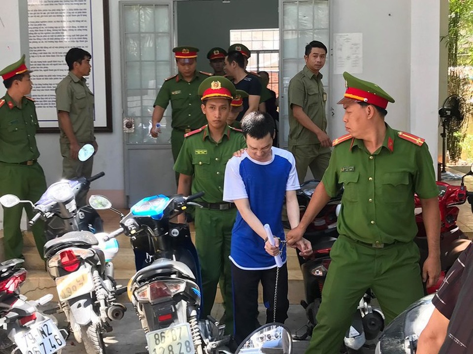 Tuyên án nhóm bị can cưa song sắt vượt ngục như phim - 5 Tuyên án nhóm bị can cưa song sắt vượt ngục như phim - 5