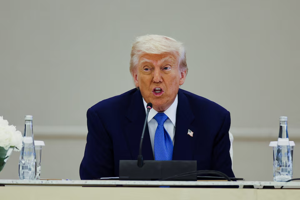 Israel tấn công Iran, Tổng thống Trump đứng ngồi không yên - 1