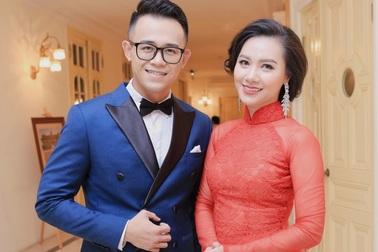 MC Minh Hà thân thiết, duyên dáng bên MC Đức Bảo “Cà phê sáng”