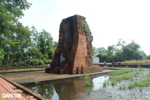 Di tích quốc gia đặc biệt nơi có tháp cổ nghìn năm và nhiều bảo vật quý