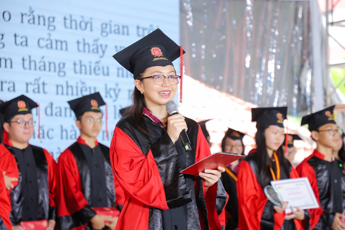 Học sinh lớp 12 đoạt học bổng hơn 52 tỷ đồng, VAS chắp cánh những giấc mơ du học - 3 Học sinh lớp 12 đoạt học bổng hơn 52 tỷ đồng, VAS chắp cánh những giấc mơ du học - 3