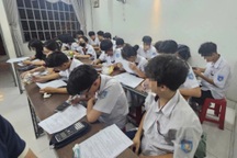 "Bắt giáo viên dạy thêm" và loạt thông tin gây hoang mang trong giáo dục