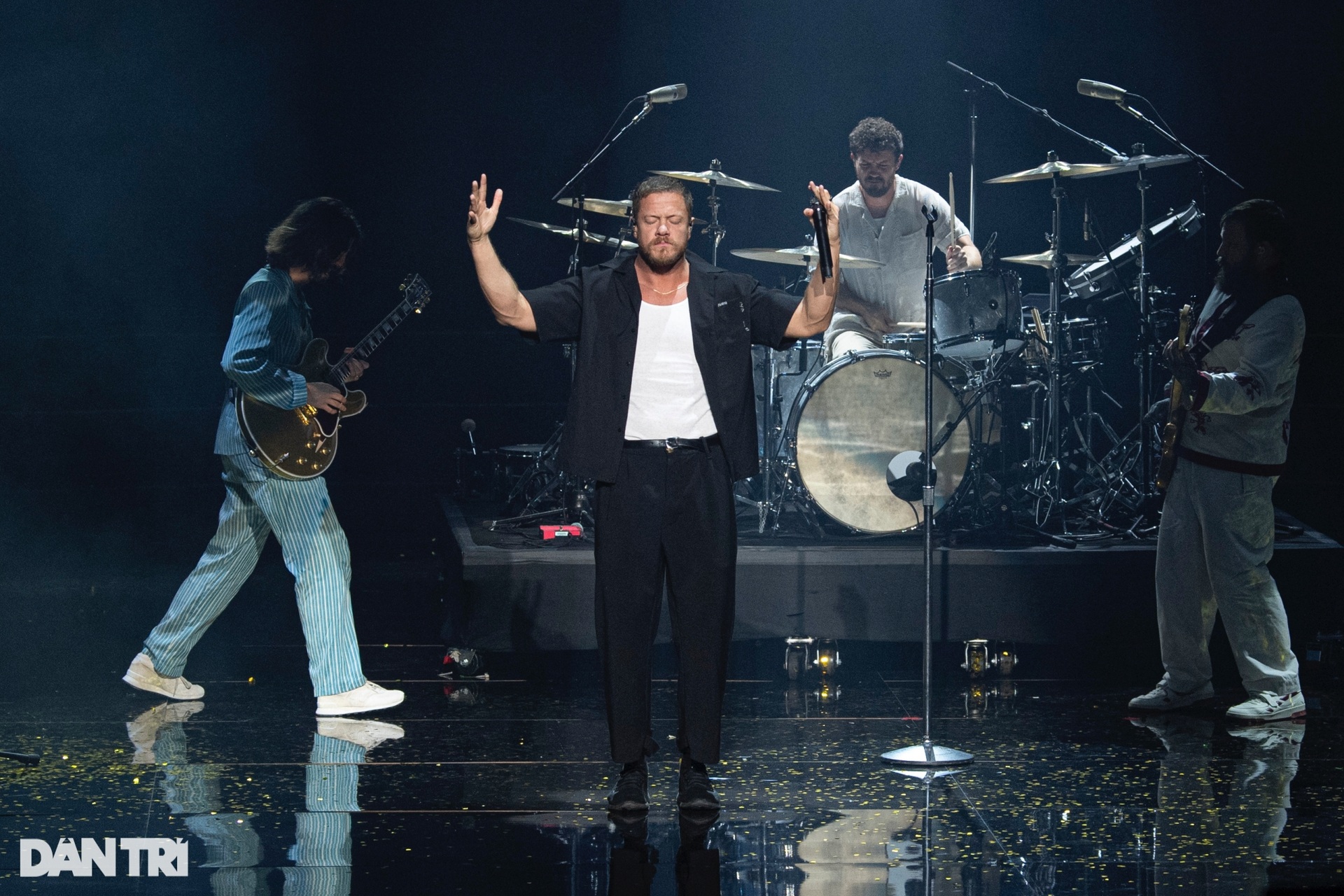 Imagine Dragons đưa ca khúc Believer đạt hơn 2,7 tỷ lượt xem đến Hà Nội - 2 Imagine Dragons đưa ca khúc Believer đạt hơn 2,7 tỷ lượt xem đến Hà Nội - 2