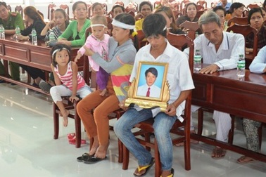 Bệnh nhân thủng dạ dày tử vong vì chẩn đoán nhầm ruột thừa